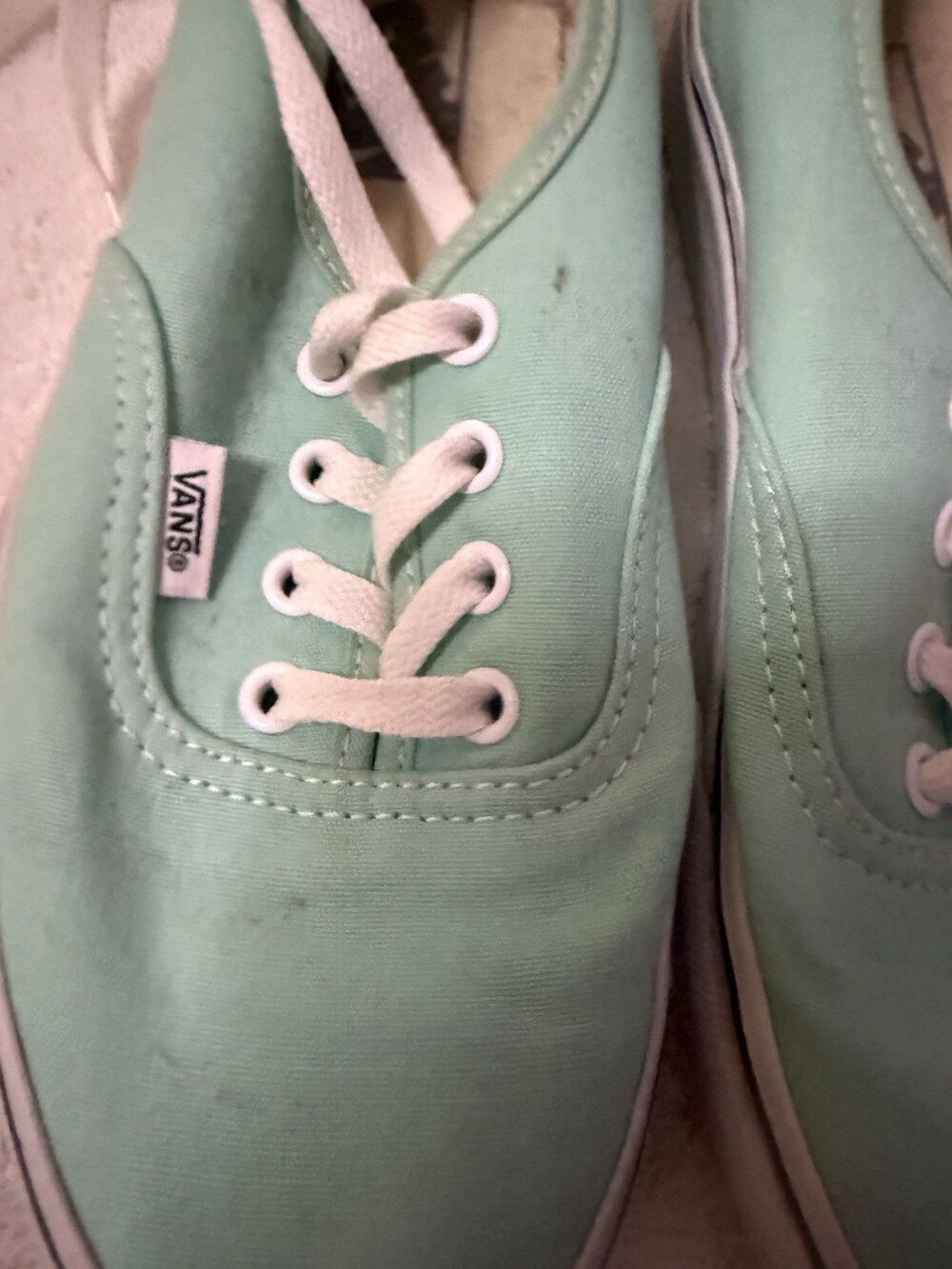 Vans Turquoise Blue Low Top Skate Shoes Unisex Men 6 Women 7.5